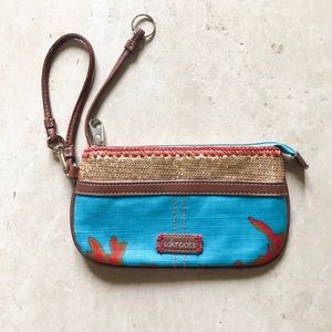 SakRoot’s tropical wristlet